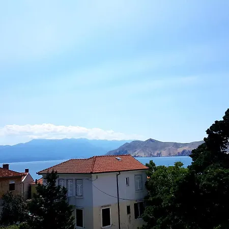 Eis 4* Baška