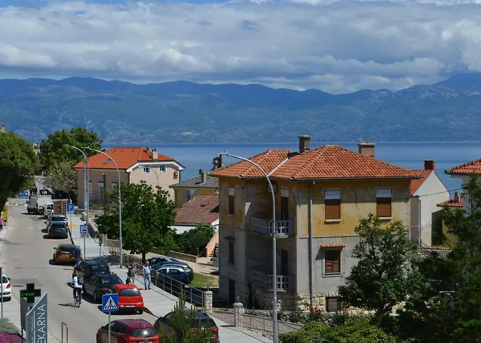 ゲストハウス Eis バスカ