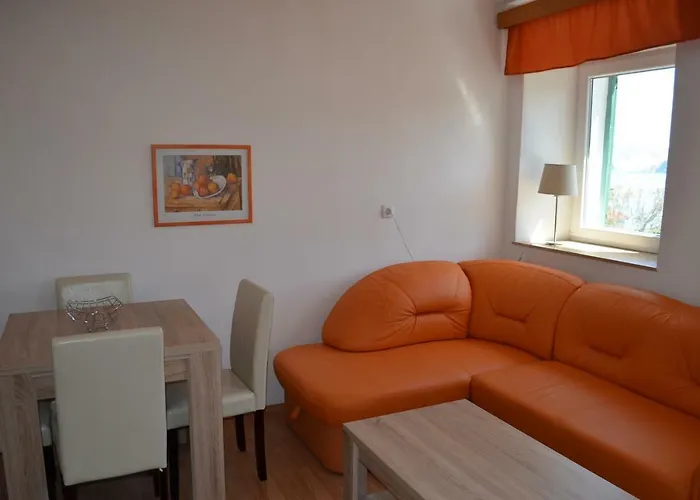 ゲストハウス Eis バスカ